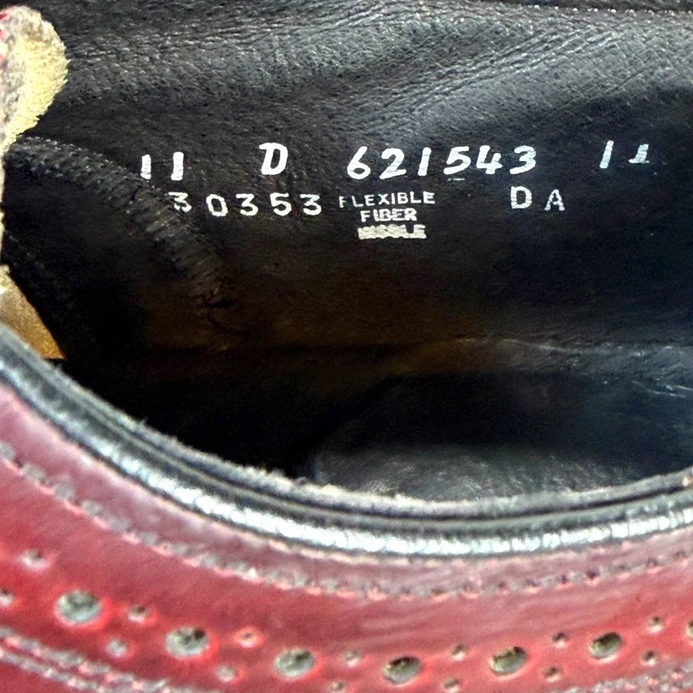 Vintage Florsheim Burgundy Oxblood Wingtip Oxford Dress Shoes Men's 11 D Leather